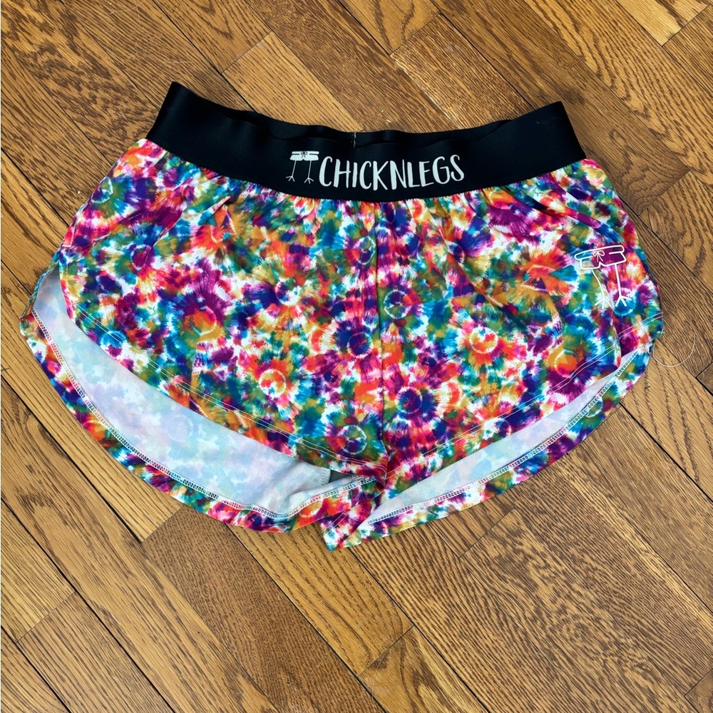 Women's Tie Dye 1.5" Split Shorts